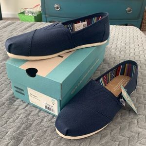 COPY - TOMS Slip On. Alpargata Navy Canvas. Size 7